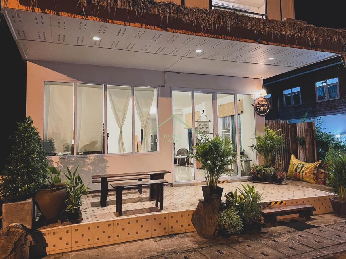 W/Sasi Hometel วิษศศิโฮมเทล นครพนม Экстерьер фото